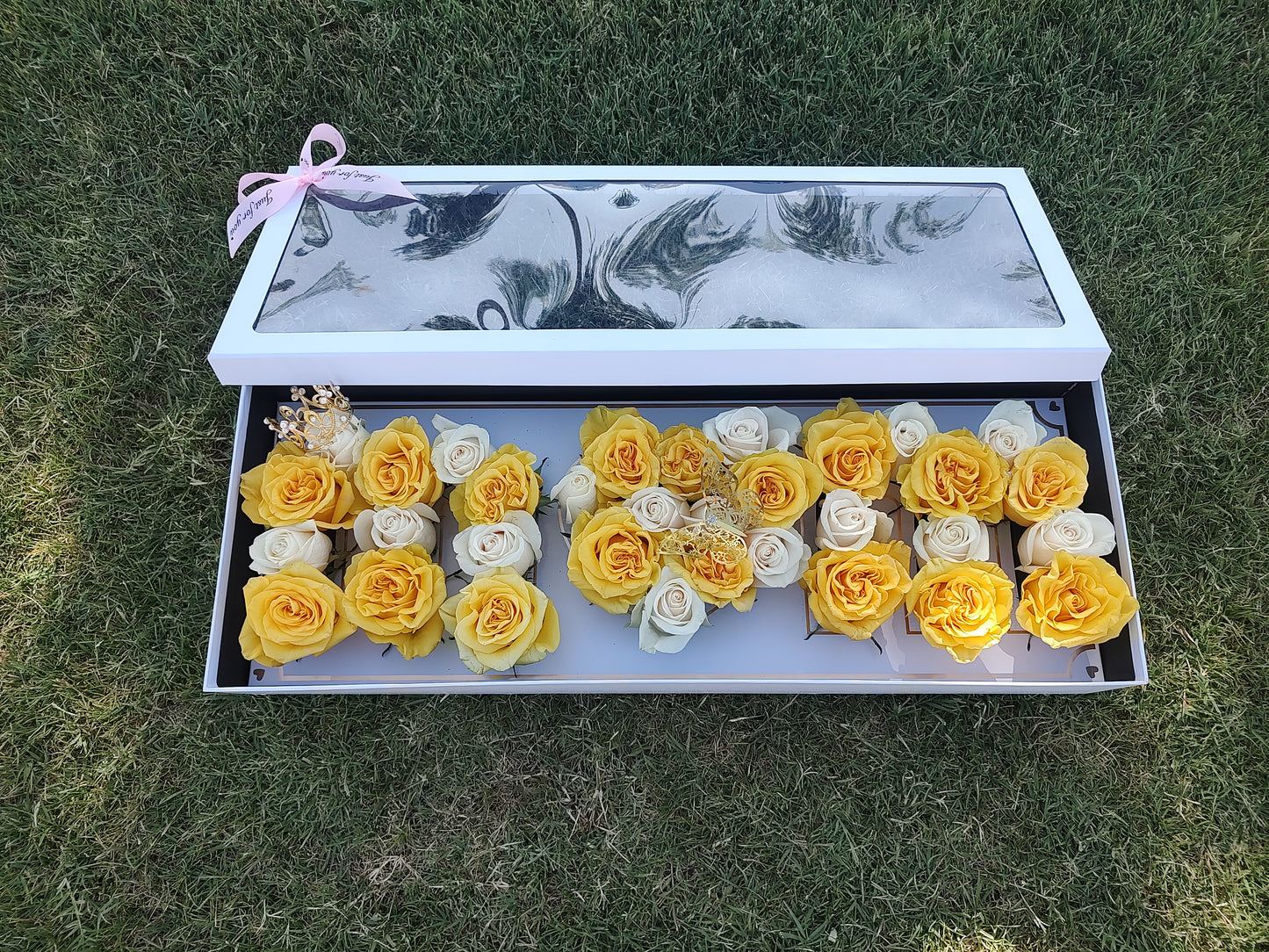 MOM Floral Box Arrangement