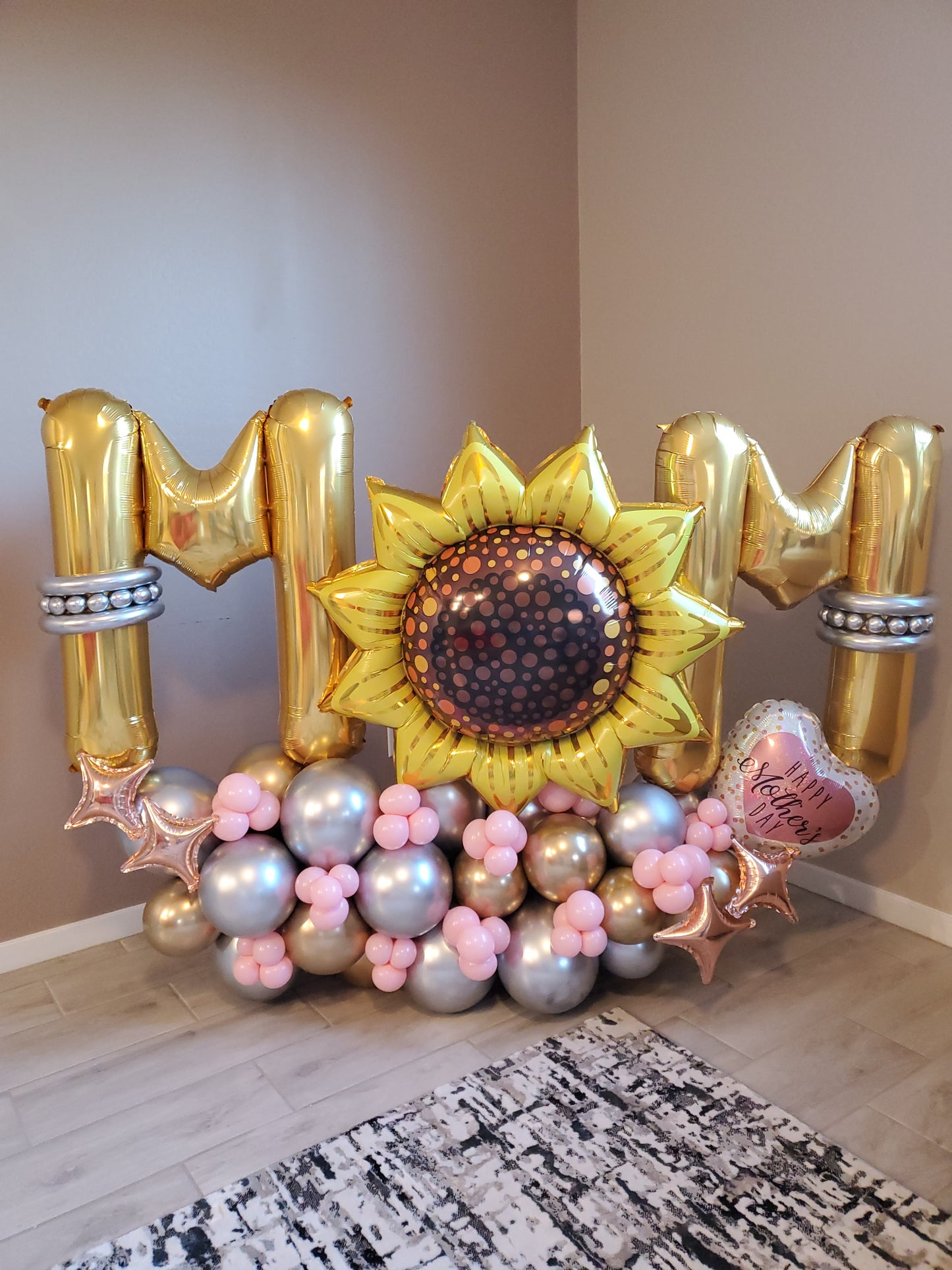 Sunflower MOM Balloon Arrangement